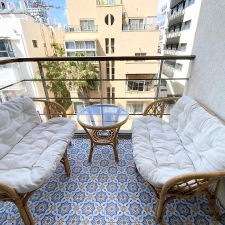 Sea Suites Tel Aviv Exteriör bild