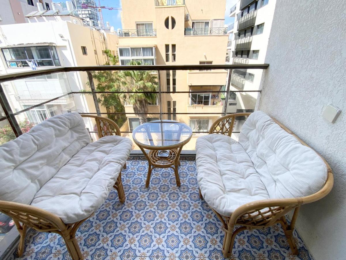 Sea Suites Tel Aviv Exteriör bild